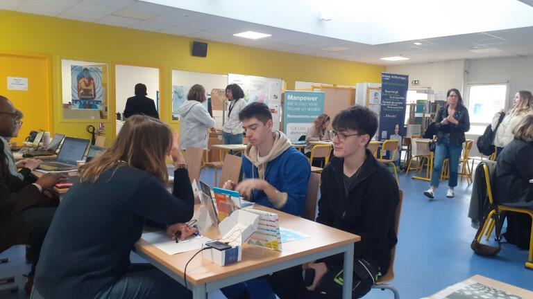 Forum de l'orientation au Lycée Henri Brulle 2024